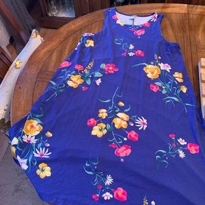 Old Navy swing dress-excellent condition. Size Medium.